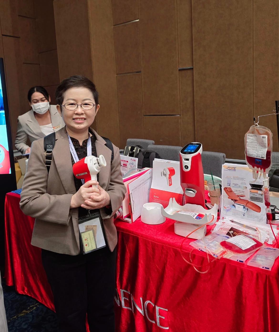 บูธของเอ็มมีเน้นซ์ โรงพยาบาลพระปกเกล้าจันทบุรี