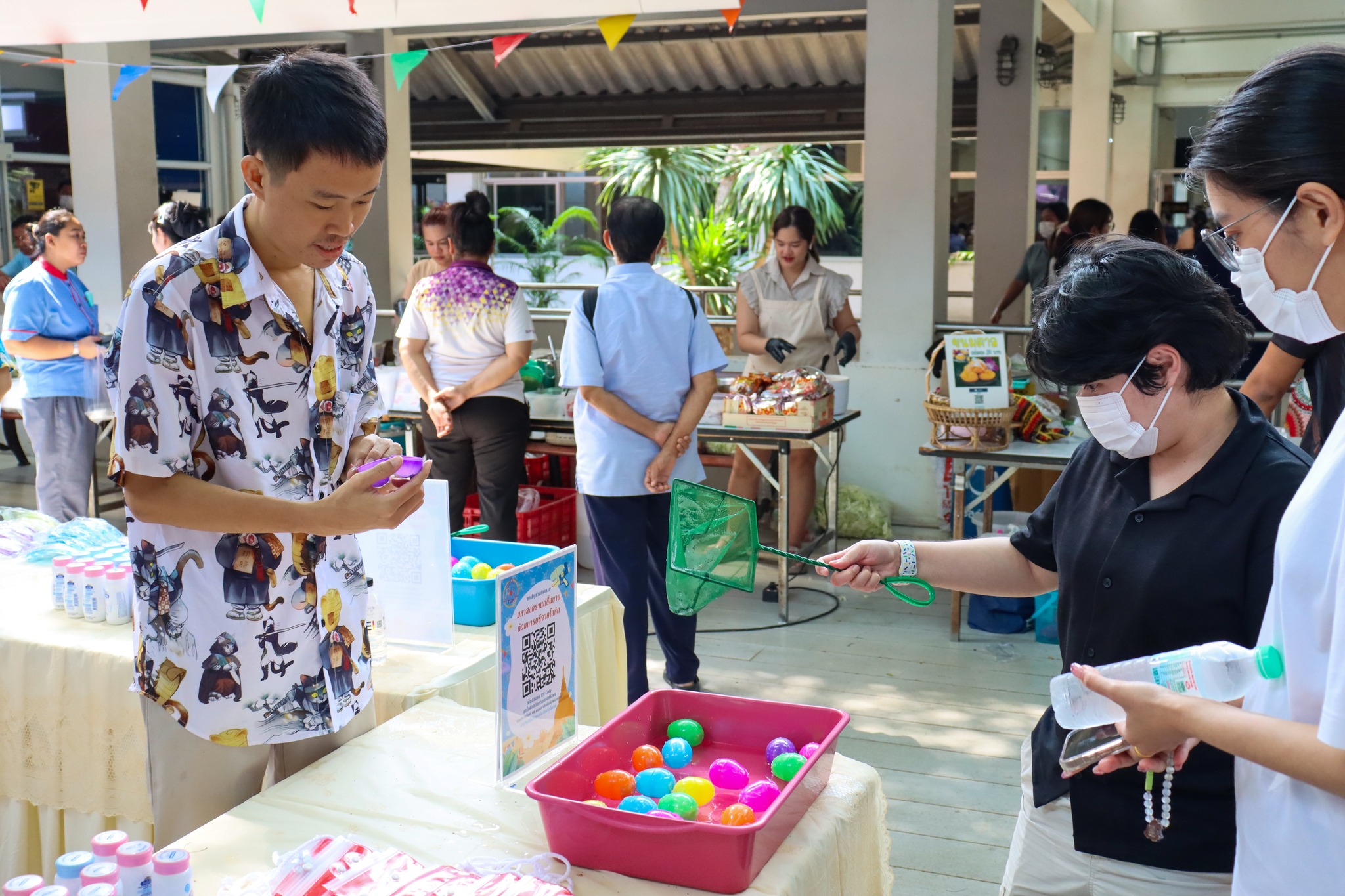 ร่วมจัดกิจกรรมบริจาคโลหิต ต้อนรับวันสงกรานต์