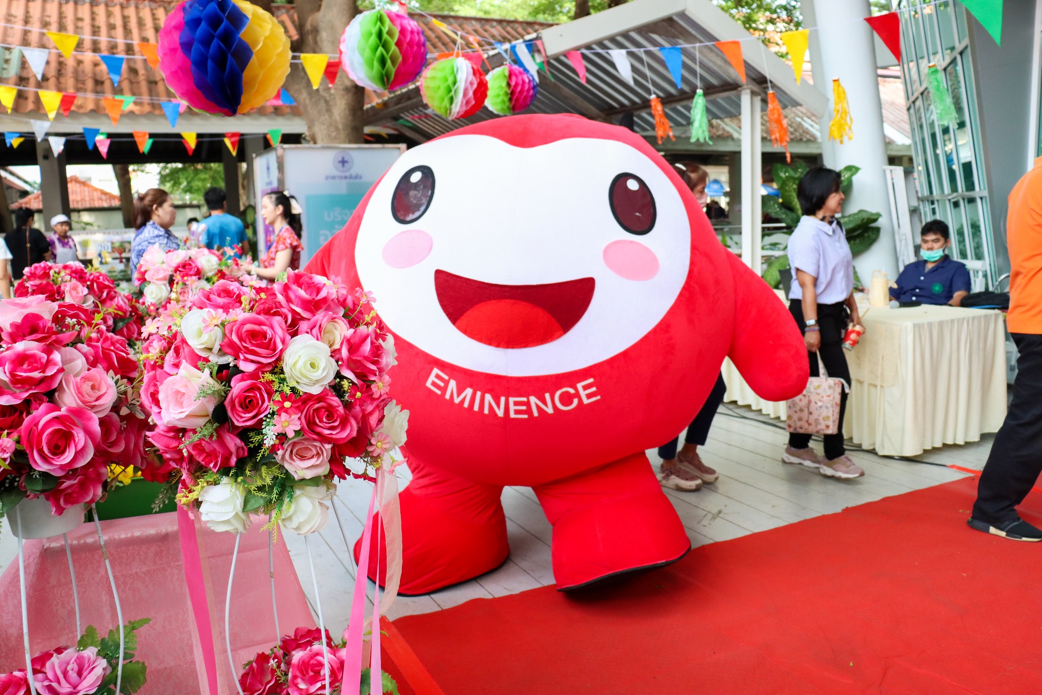 ร่วมจัดกิจกรรมบริจาคโลหิต ต้อนรับวันสงกรานต์